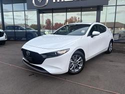 2025 Mazda 3 G20 Pure