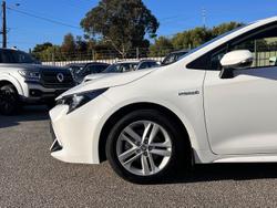 2022 Toyota
Corolla Ascent Sport Hybrid