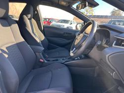 2022 Toyota
Corolla Ascent Sport Hybrid