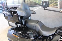 2025 Harley-davidson FLHXU STREET GLIDE ULTRA (117)