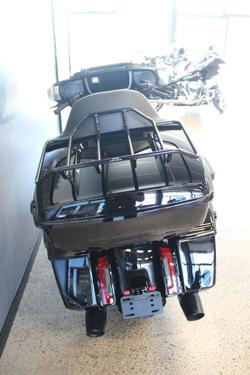 2025 Harley-davidson FLHXU STREET GLIDE ULTRA (117)