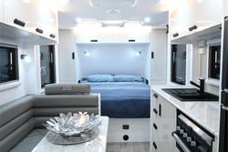 2025 VICTORY CARAVANS
                Trophy 17'6 