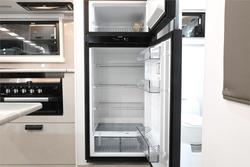 2025 VICTORY CARAVANS
                Trophy 17'6 