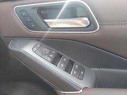 2025 Nissan
QASHQAI Ti
