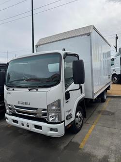 2019 Isuzu 45/155 Isuzu Npr 45/155 PANTEC WITH LIFTER