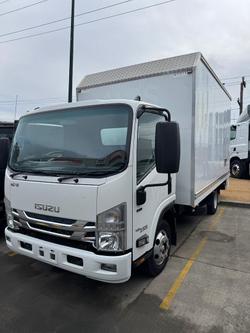 2019 Isuzu 45/155 Isuzu Npr 45/155 PANTEC WITH LIFTER