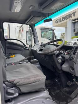 2019 Isuzu 45/155 Isuzu Npr 45/155 PANTEC WITH LIFTER