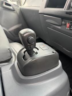 2019 Isuzu 45/155 Isuzu Npr 45/155 PANTEC WITH LIFTER