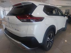 2024 Nissan
X-TRAIL Ti e-POWER