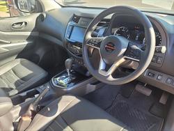 2025 NISSAN D23 PRO- NAVARA 4X4 2.3 DSL AUTO DC P4X WHITE PEARL
