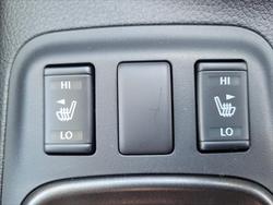 2025 NISSAN D23 PRO- NAVARA 4X4 2.3 DSL AUTO DC P4X WHITE PEARL