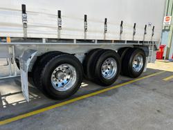 2023 CIMC St3 22 Pallet Sd Curtain R/T