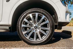 2023 Ford
Everest Platinum