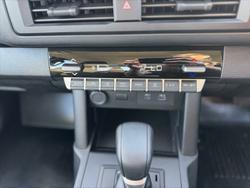 2024 Mitsubishi
Triton GLX