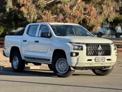 2024 Mitsubishi
Triton GLX