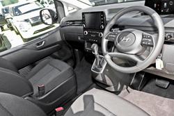 2025 Hyundai
                STARIA LOAD 