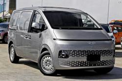2025 Hyundai
                STARIA LOAD 