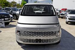 2025 Hyundai
                STARIA LOAD 