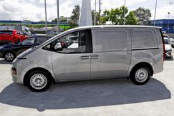 2025 Hyundai
                STARIA LOAD 