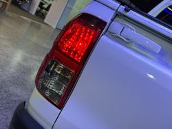 2022 Toyota
Hilux SR