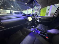2022 Toyota
Hilux SR