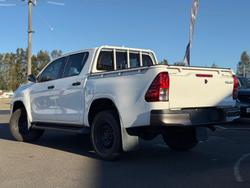 2022 Toyota
Hilux SR