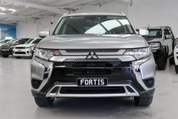 2018 Mitsubishi Outlander ES ADAS ZL MY19 Sterling Silver