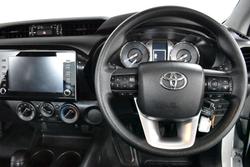 2022 Toyota
Hilux Workmate
