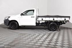 2022 Toyota
Hilux Workmate