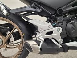 2025 CFMOTO 450 SR S White