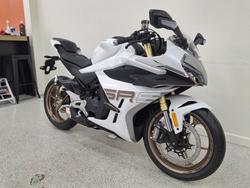 2025 CFMOTO 450 SR S White