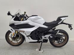 2025 CFMOTO 450 SR S White