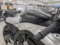 2025 CFMOTO 2025 CF Moto 675CC 675SR-R ABS Road NEBULA BLACK