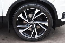 2019 Volvo XC40 T5 R-Design MY19 AWD Crystal White
