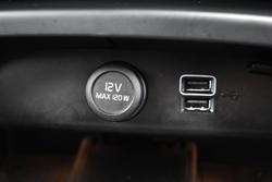2019 Volvo XC40 T5 R-Design MY19 AWD Crystal White