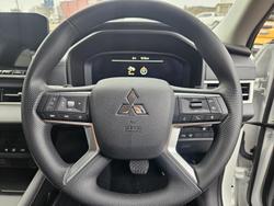 2024 Mitsubishi Outlander PHEV ES ZM MY24 AWD White