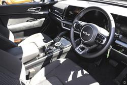 2025 Kia
Sportage HEV SX