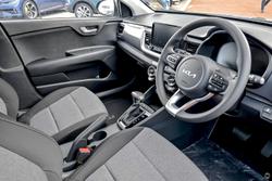 2025 Kia
                Stonic S