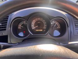 2008 Toyota Hilux Workmate TGN16R MY08 4x2 Glacier White