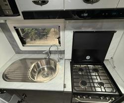 2023 VISCOUNT
                V SERIES  V1.2 17'