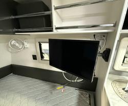 2023 VISCOUNT
                V SERIES  V1.2 17'