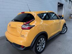 2017 Nissan
                JUKE Ti-S