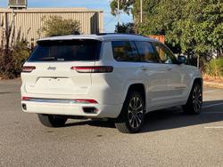 2023 Jeep
Grand Cherokee Overland
