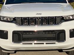 2023 Jeep
Grand Cherokee Overland
