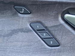 2023 Jeep
Grand Cherokee Overland