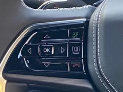 2023 Jeep
Grand Cherokee Overland