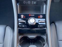 2023 Jeep
Grand Cherokee Overland