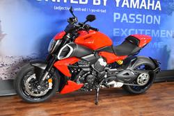 2025 Ducati 2025 Ducati 1000CC DIAVEL V4 Red