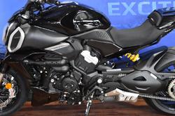 2025 Ducati 2025 Ducati 1000CC DIAVEL V4 Black