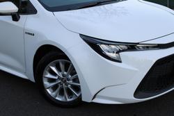 2022 Toyota Corolla Ascent Sport Hybrid ZWE211R Glacier White